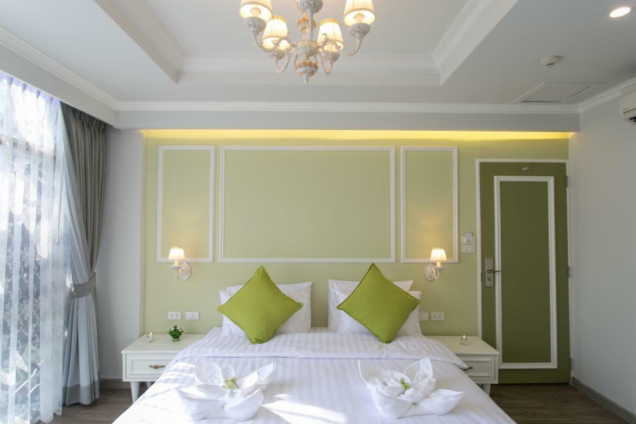 Mali @Silom Boutique Hotel Bangkok Esterno foto